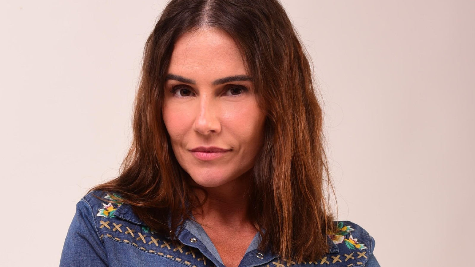 Marlene (Deborah Secco).
