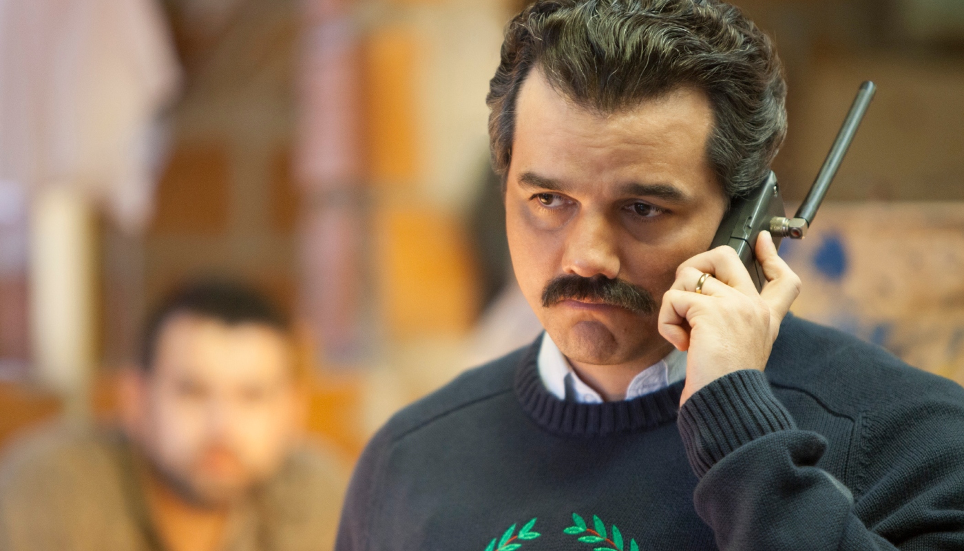Além de ter o brasileiro Wagner Moura como protagonista,