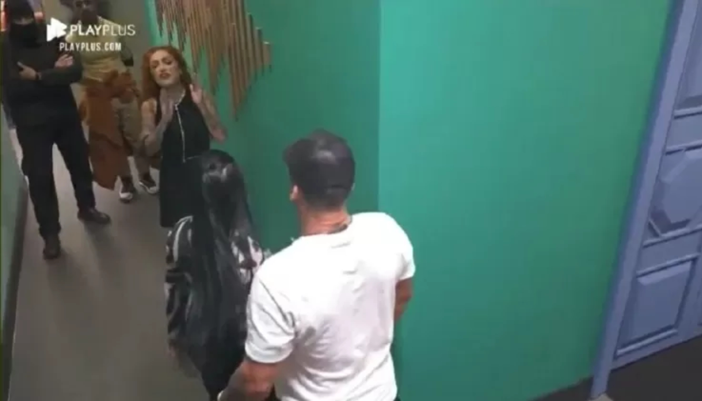 Ninja observa treta no