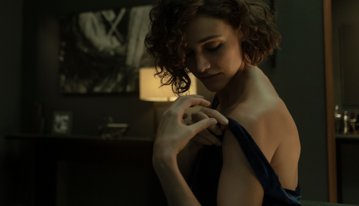 Debora Nascimento como Miranda em