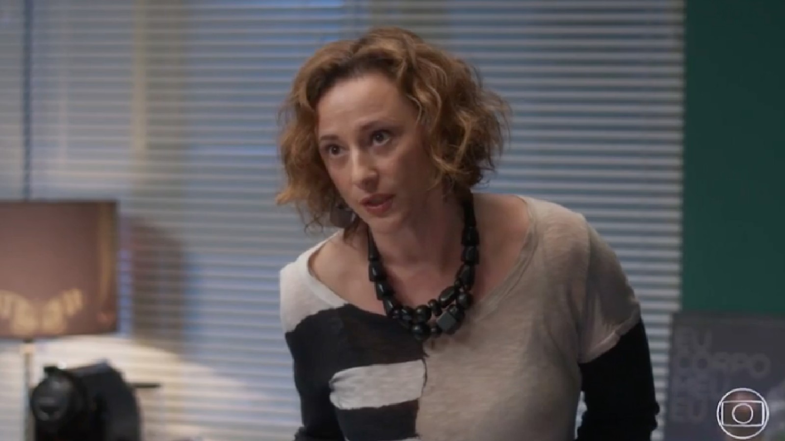 Olívia (Paula Braun).