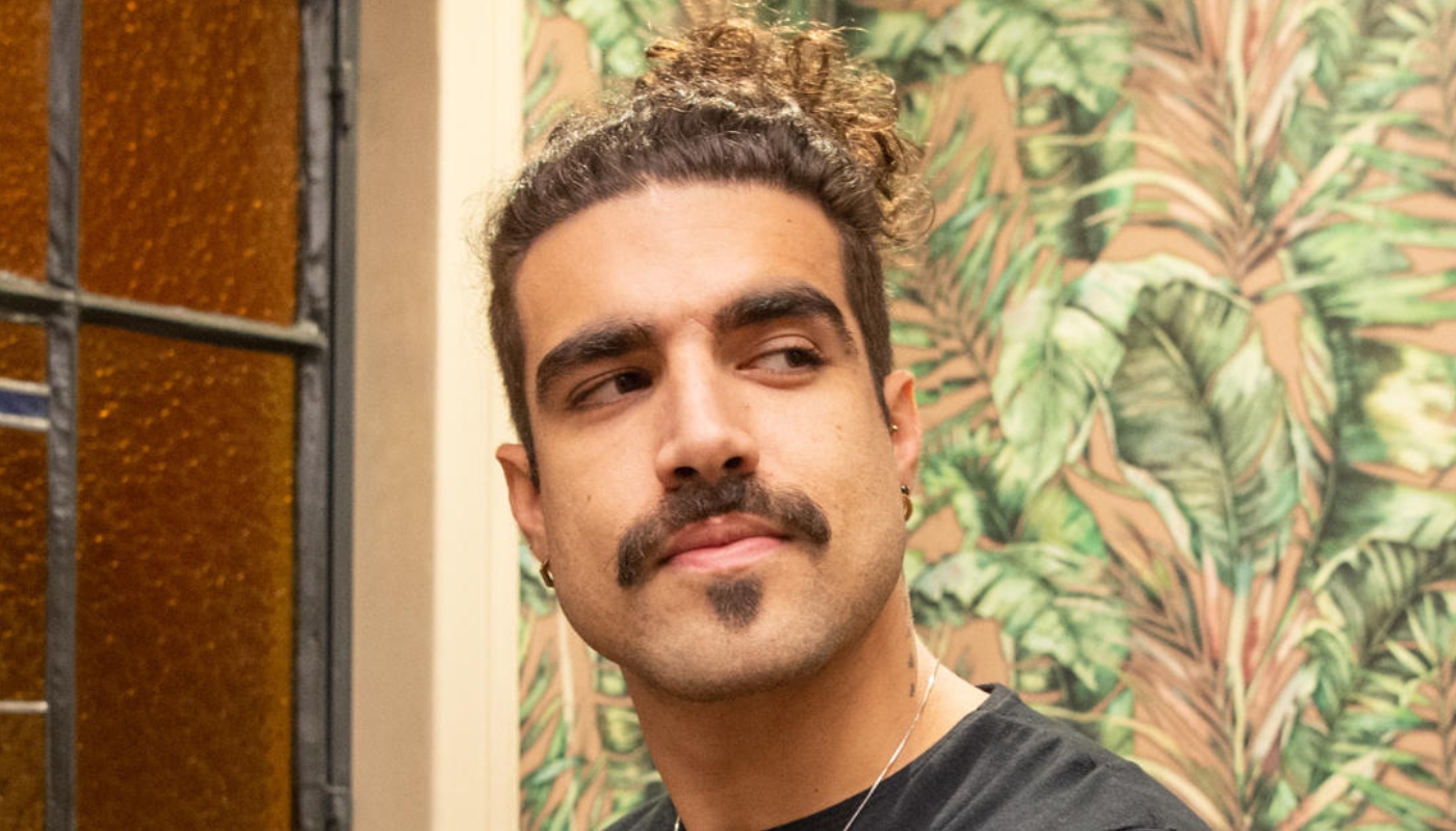 Pablo (Caio Castro) em