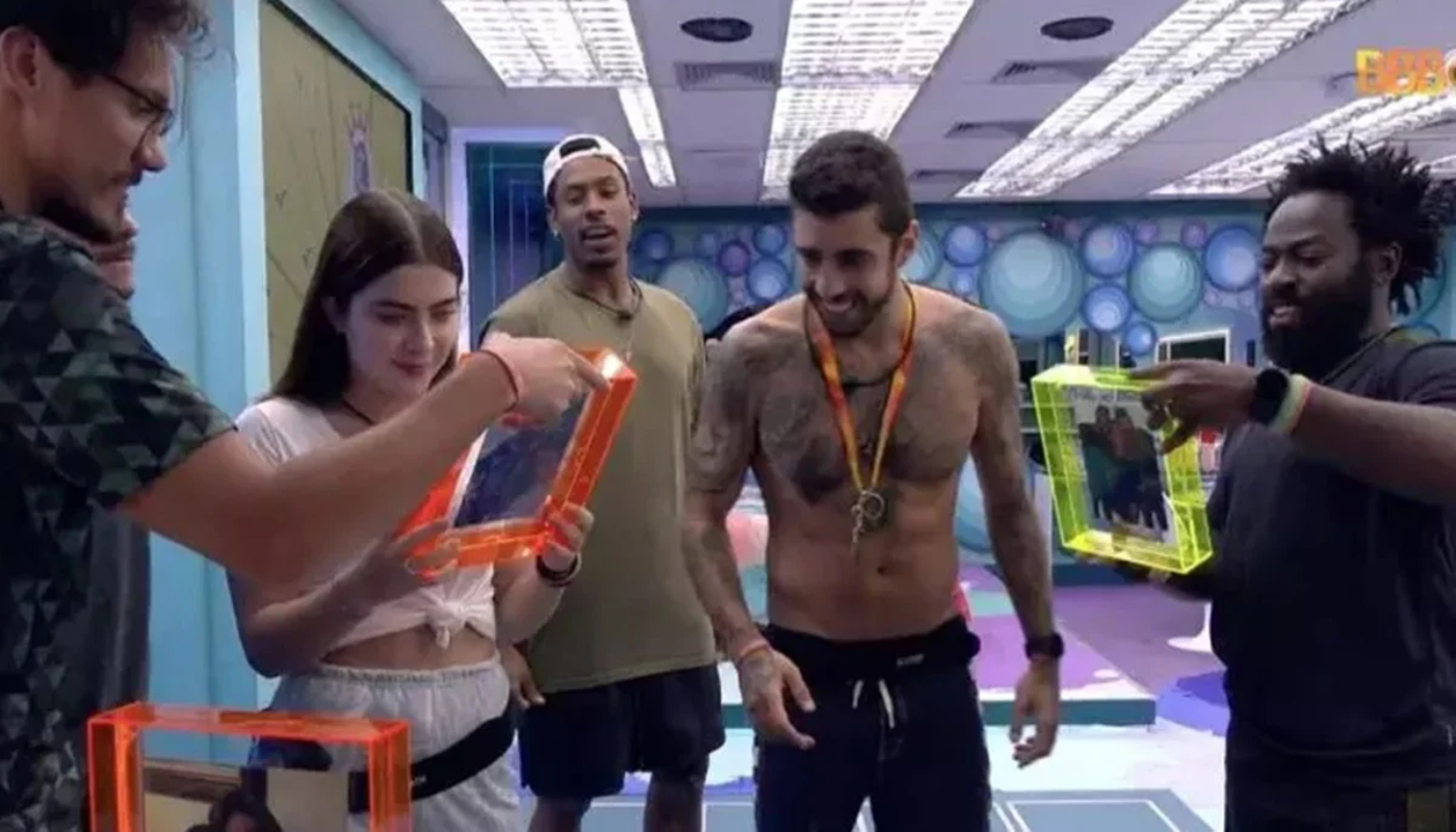 Pedro Scooby mostra fotos da família no BBB22