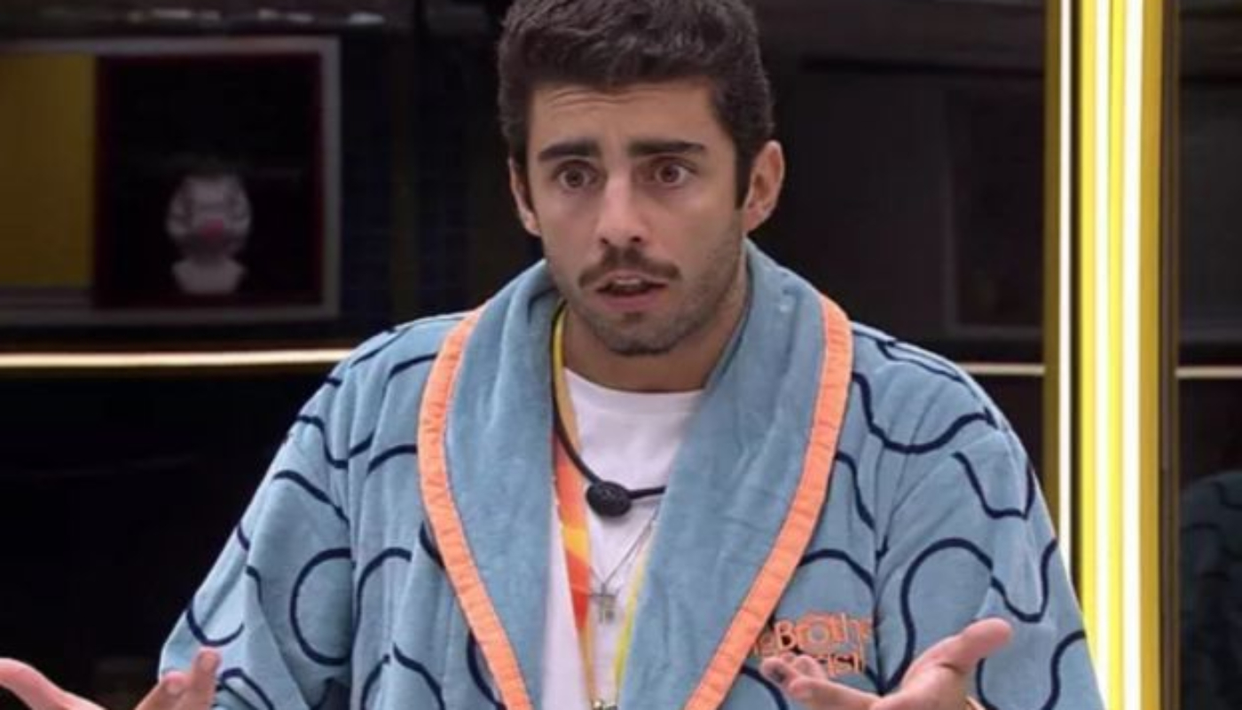 Pedro Scooby se exalta no BBB22