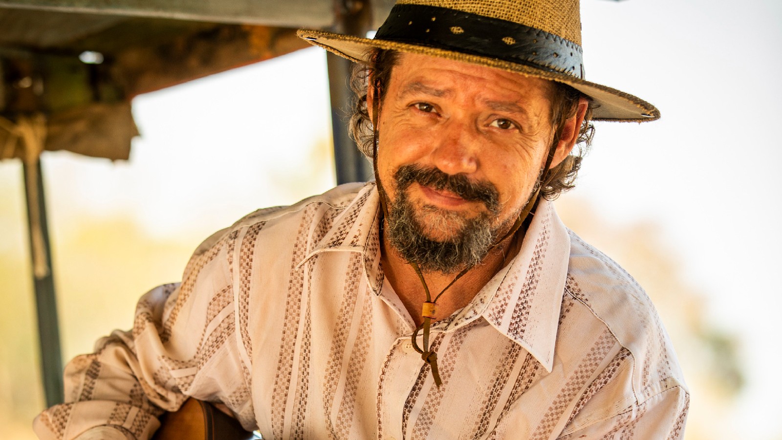 Ao lado de Tião (Fábio Neppo), Quim (Chico Teixeira) se tornou administrador de outras fazendas em Zé Leôncio (Marcos Palmeira).