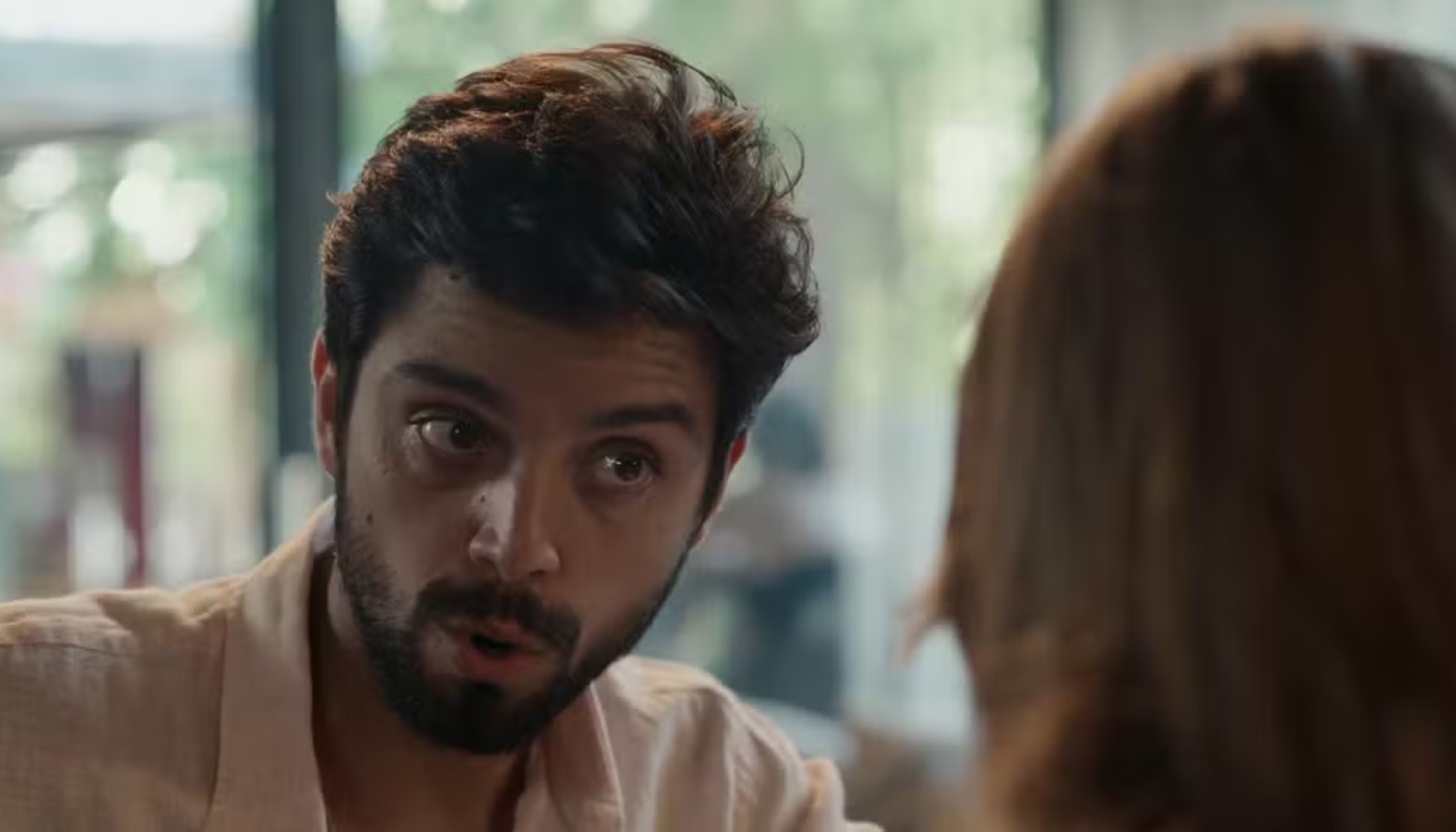 José Venâncio (Rodrigo Simas) e Buba (Gabriela Medeiros) em