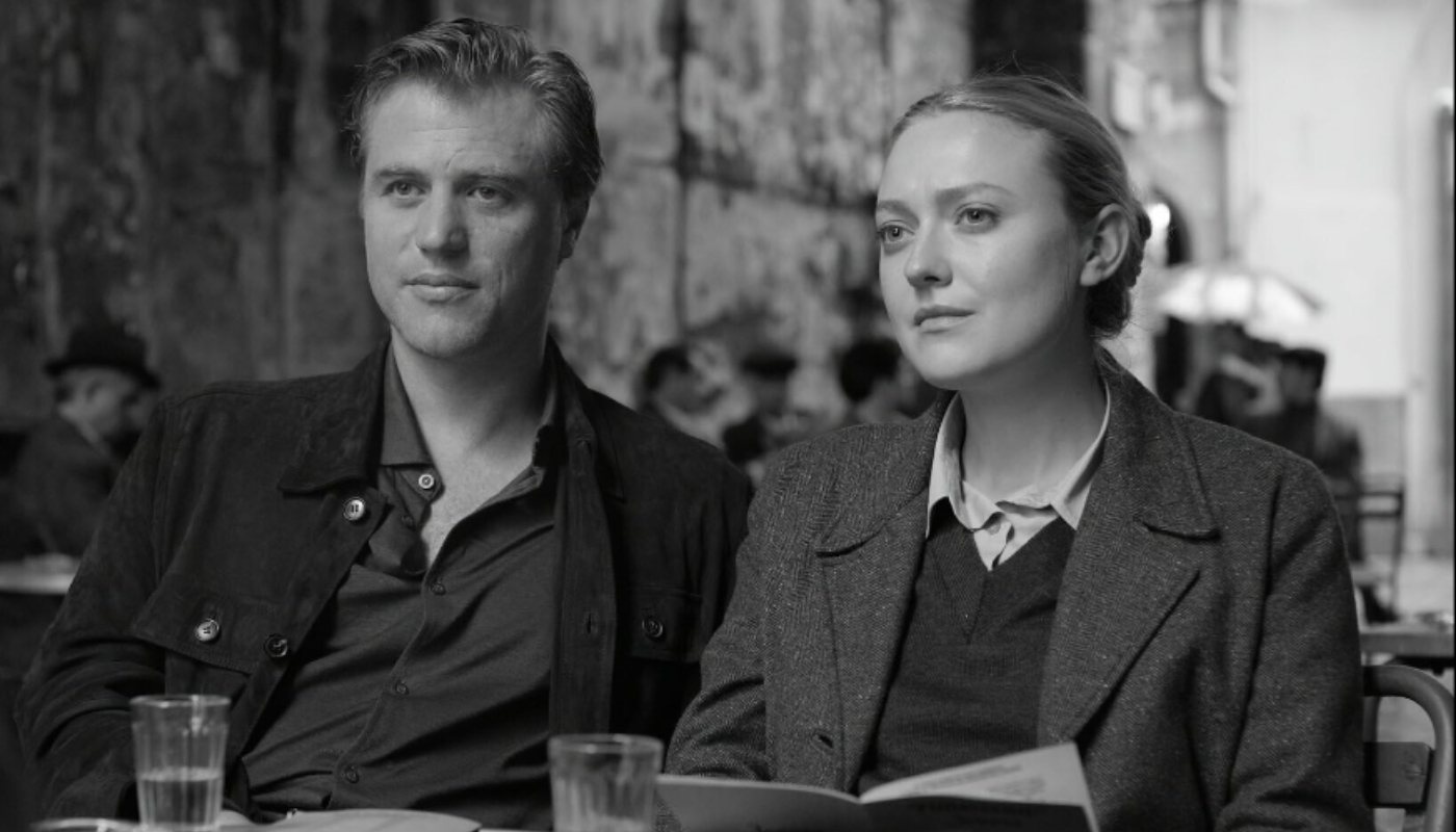 Dakota Fanning e Johnny Flynn em