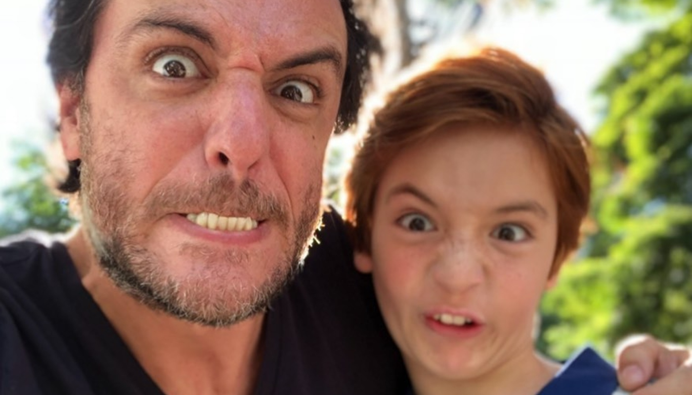 Rodrigo Lombardi ao lado do filho Rafael