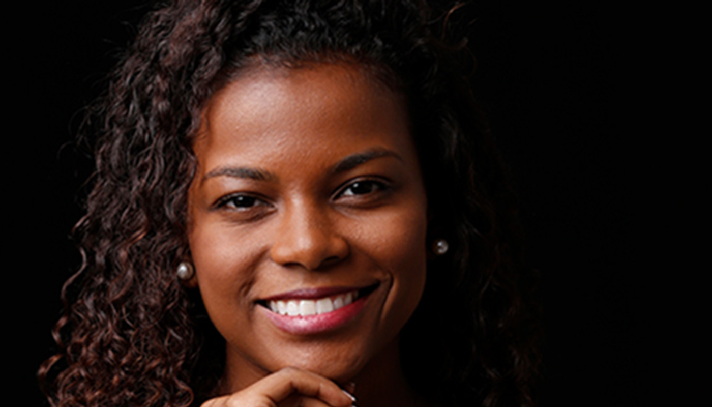 Atriz Sabrina de Souza