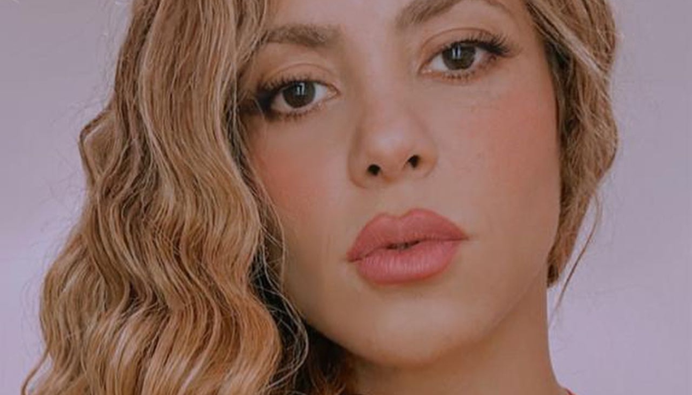 Shakira é cantora e dona de hits como