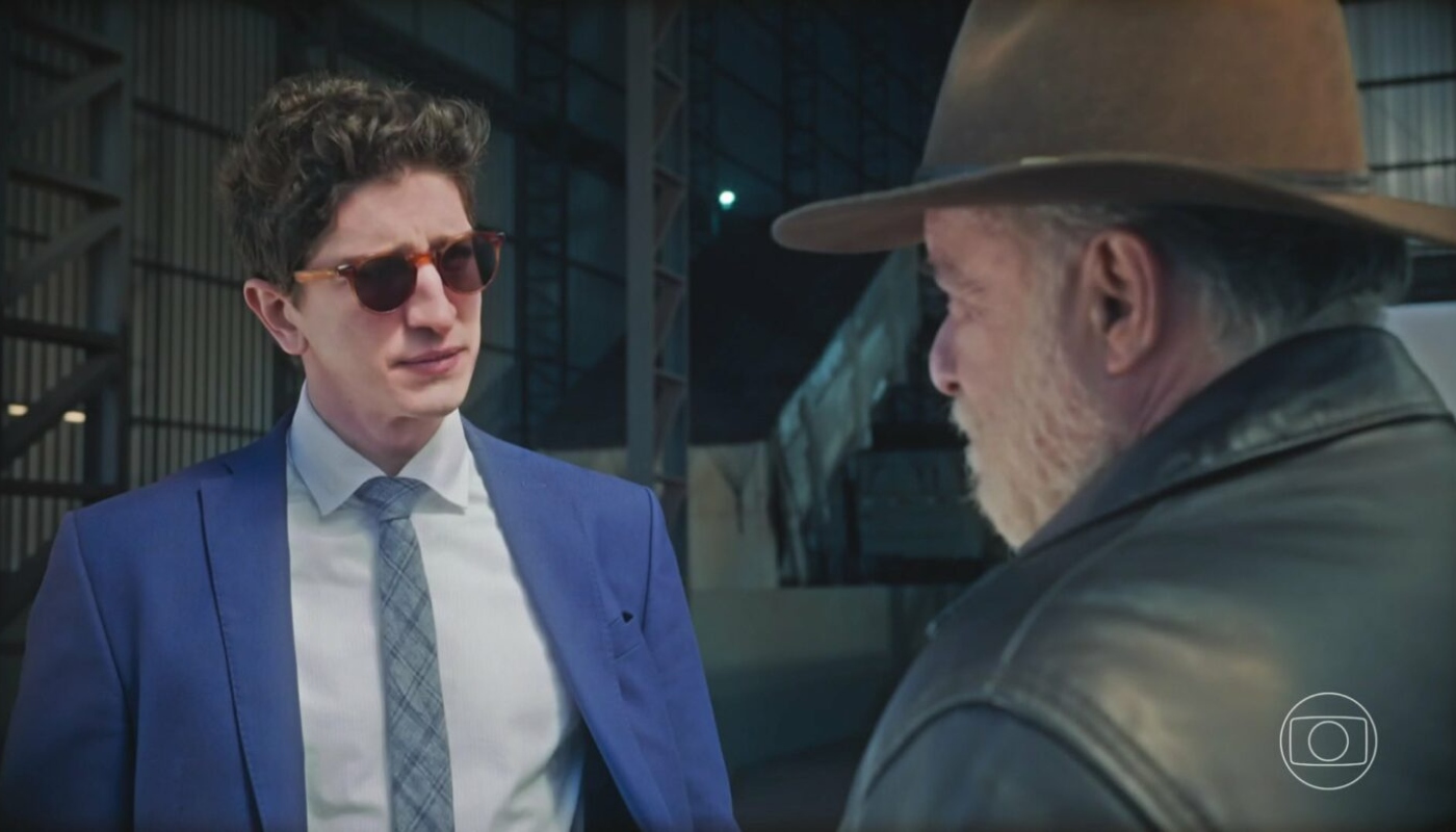 Daniel (Johnny Massaro) e Antônio (Tony Ramos) em