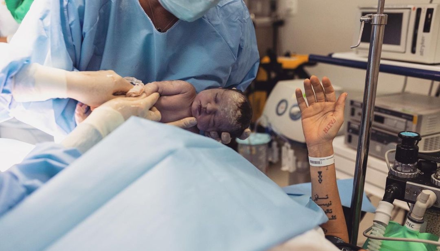 Thaila Ayala, Renato Góes e a filha Tereza