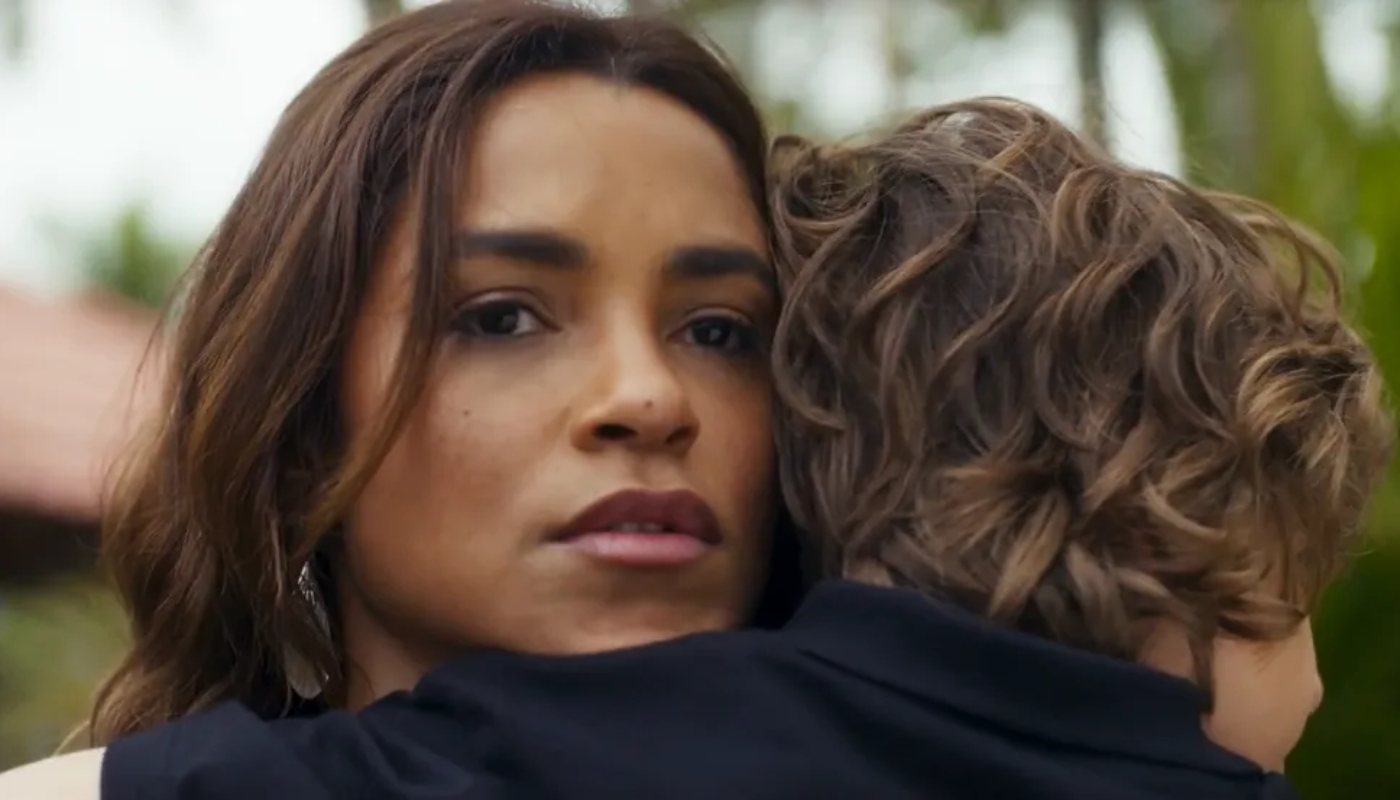Brisa (Lucy Alves) e Tonho (Vicente Alvite) em cena de