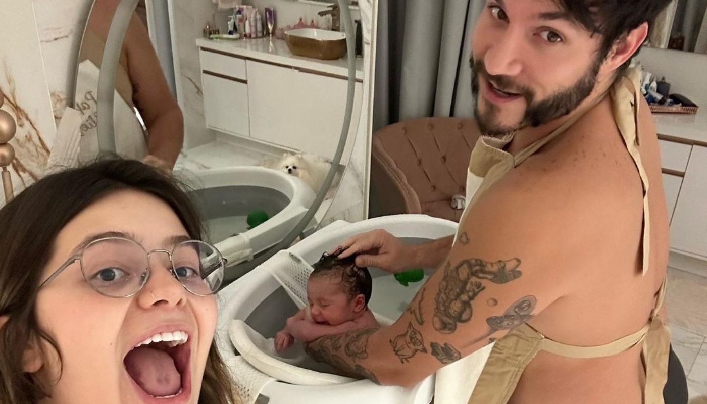 Viih Tube mostra o rosto da filha, Lua, em publicação