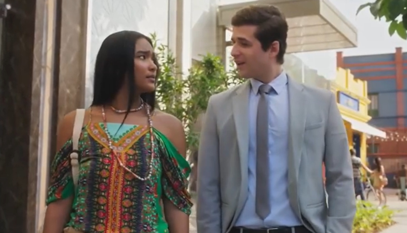 Yandara (Rafaela Cocal) e Franco (Gil Coelho) em