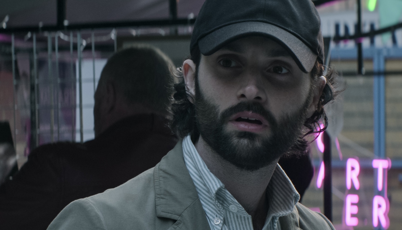 Penn Badgley como Joe em